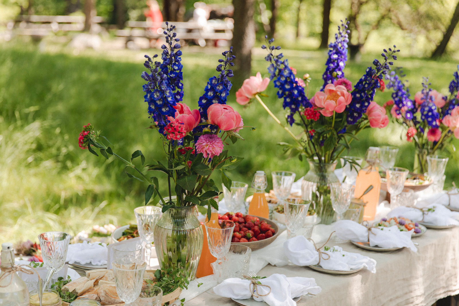 Midsommardukning i det gröna